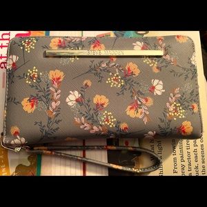 Steve Madden Floral Green Organizer Wallet